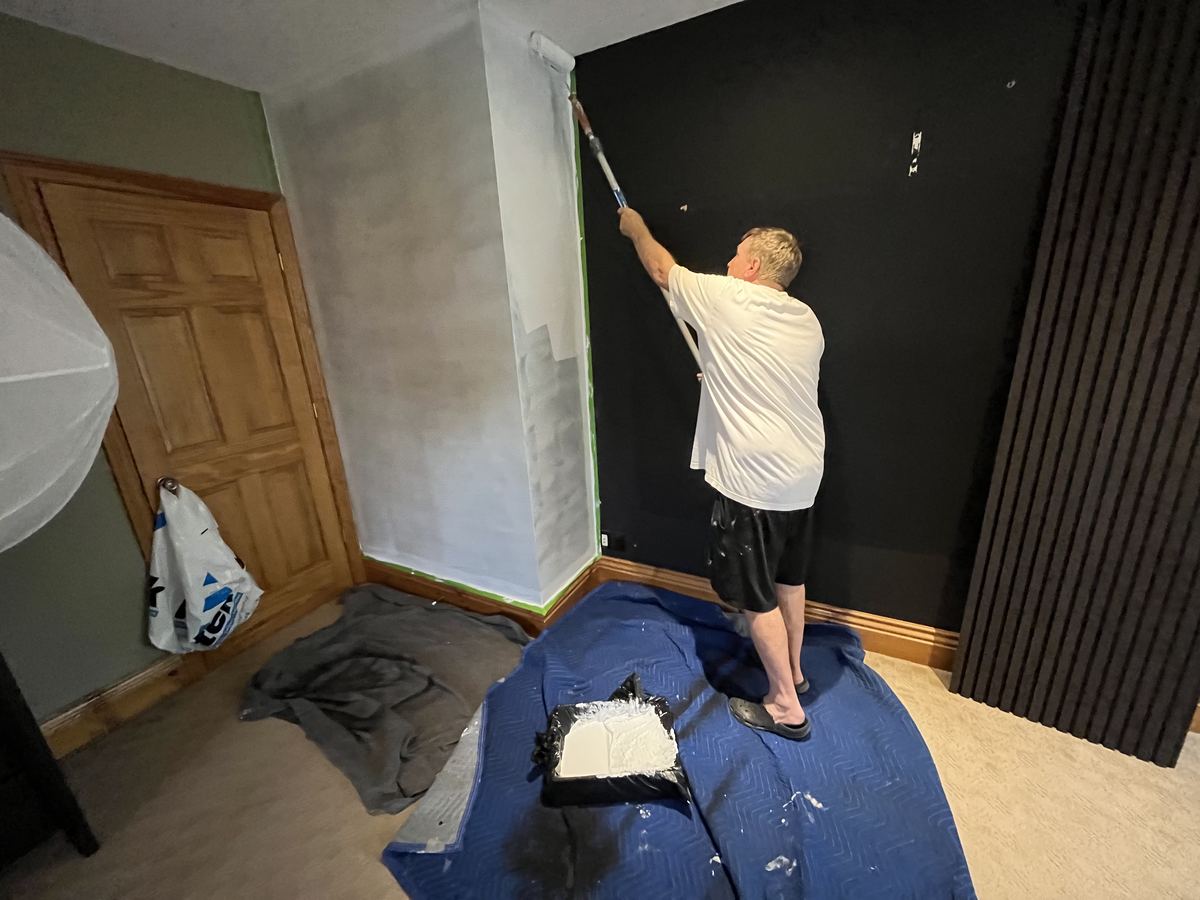 Building the Contrast studio - painting